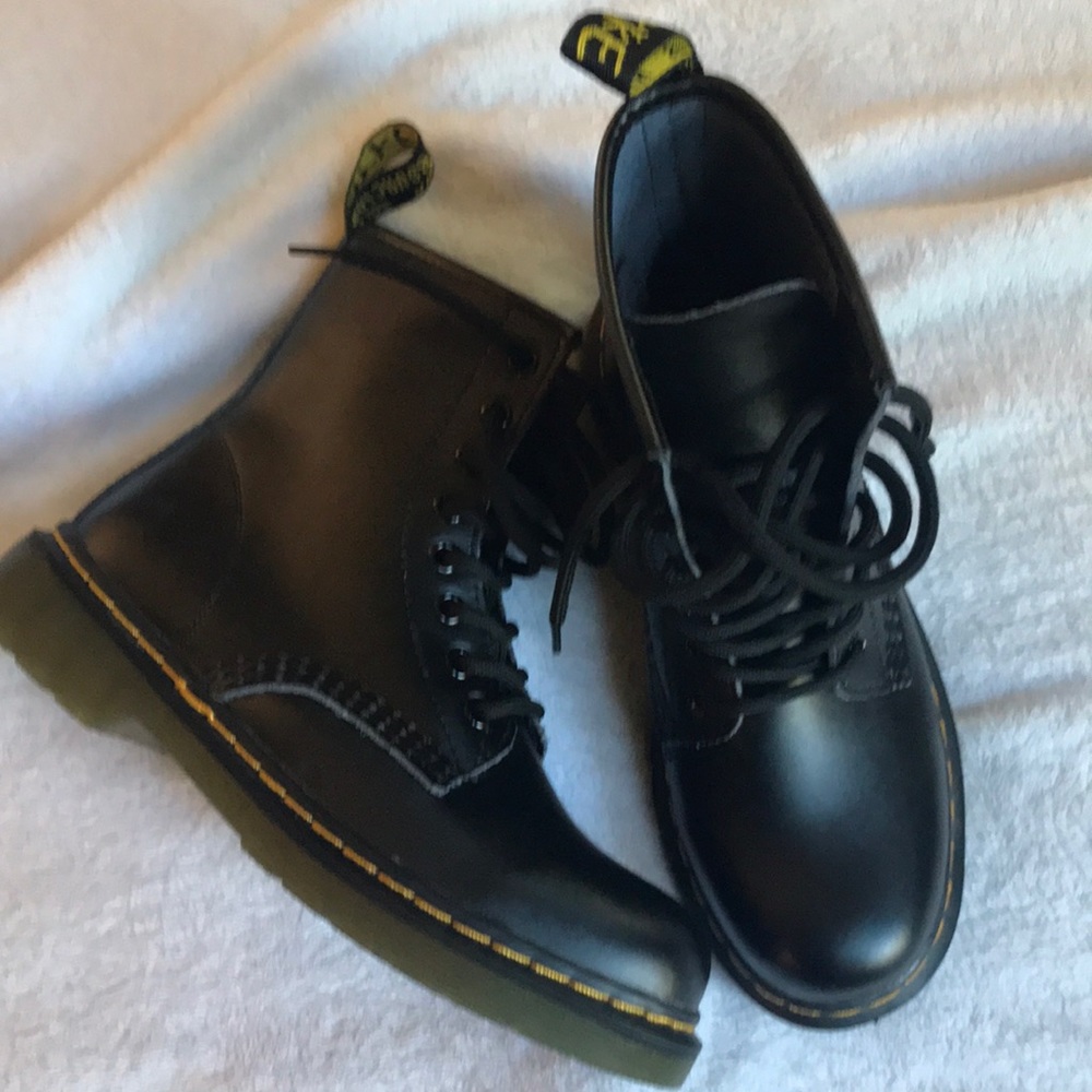Marke NIIH bouncing soles combat boots size custom unisex back to school